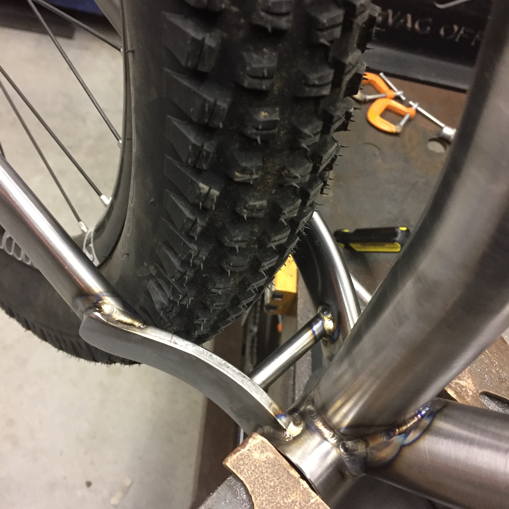 A survey of chainstay yokes for plus size tires Education Custom